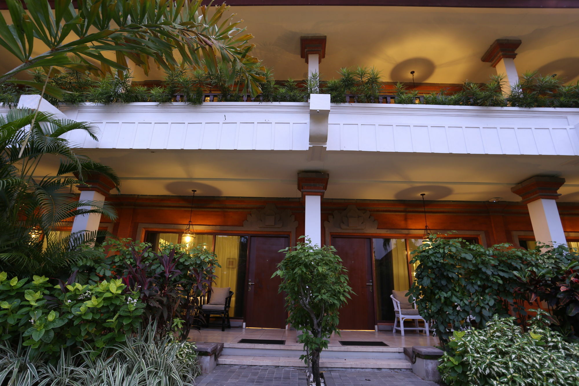 The Cakra Hotel Denpasar Zewnętrze zdjęcie